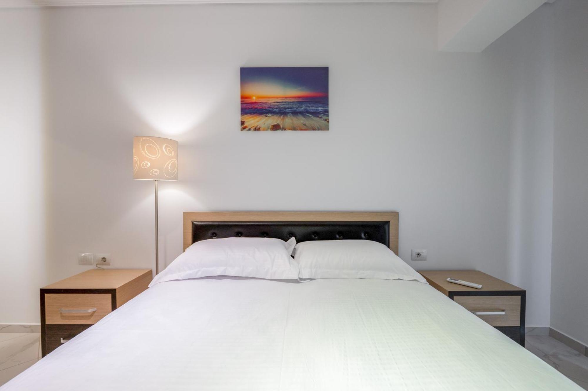 סרנדה Mato Luxury Apartments מראה חיצוני תמונה